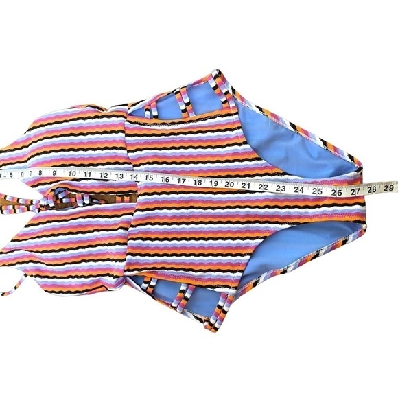 JESSICA Simpson Contemporary Got the Groove Double Strap Plunge One Piece Swim - Picture 12 of 12